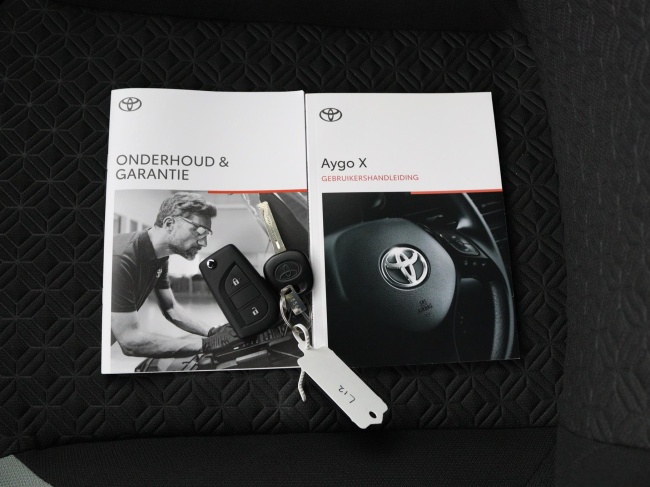 Toyota Aygo X - 1.0 VVT-i MT Pulse