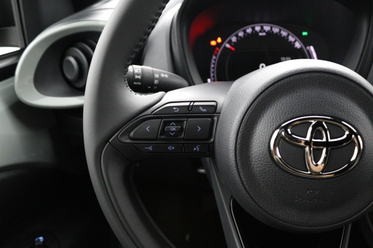Toyota Aygo X - 1.0 VVT-i MT Pulse 19