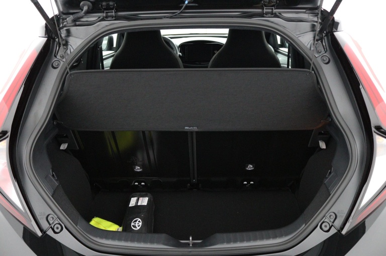Toyota Aygo X - 1.0 VVT-i MT Pulse 23