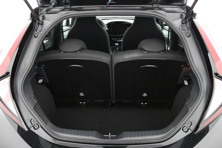 Toyota Aygo X - 1.0 VVT-i MT Pulse 24