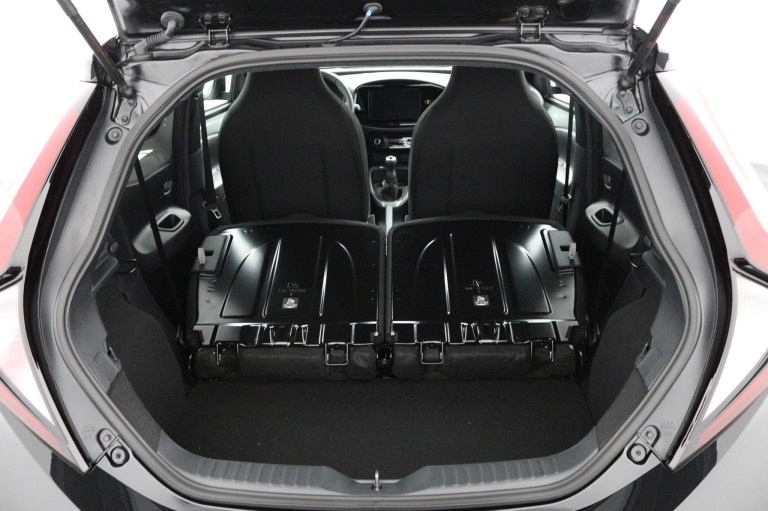Toyota Aygo X - 1.0 VVT-i MT Pulse 26