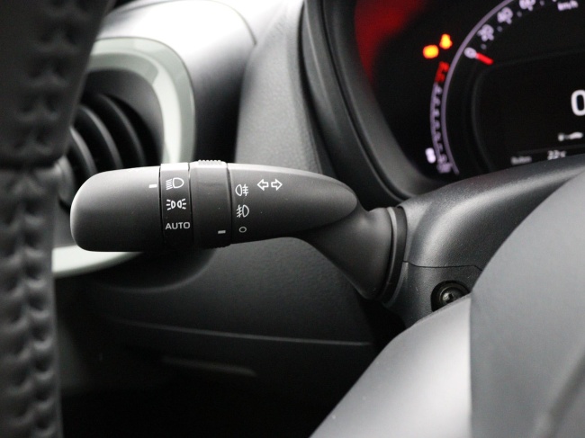 Toyota Aygo X - 1.0 VVT-i MT Pulse