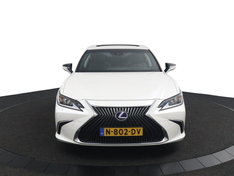 Lexus ES - 300h Preference Line Business 16