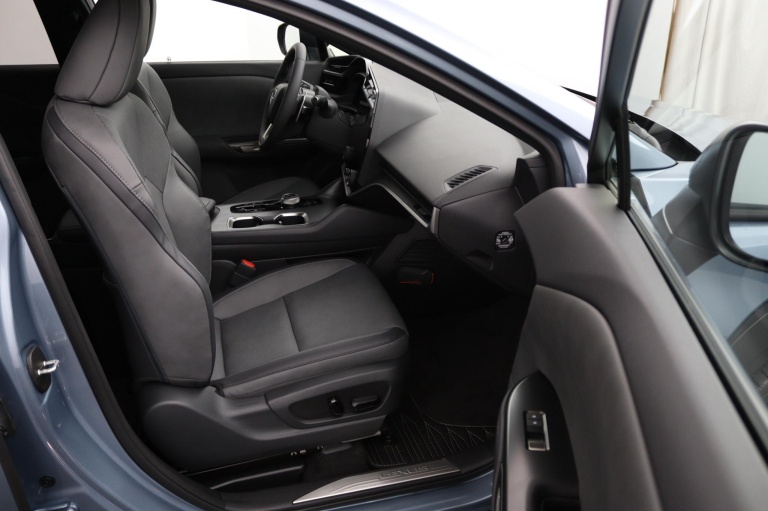 Lexus RZ - 300e 35th Edition 71 kWh 22