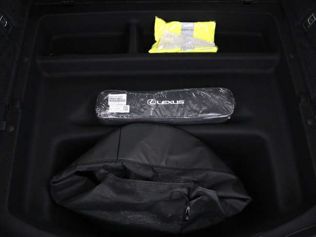 Lexus RZ - 300e 35th Edition 71 kWh