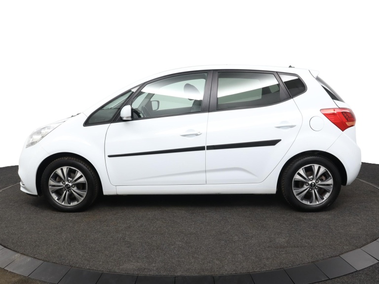 Kia Venga - 1.6 CVVT Summer Edition  3