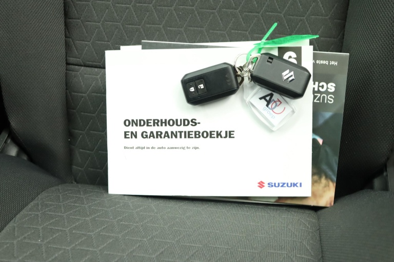 Suzuki Swift - 1.2 Style Smart Hybrid 11