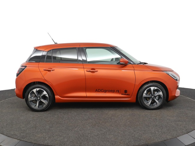 Suzuki Swift - 1.2 Style Smart Hybrid