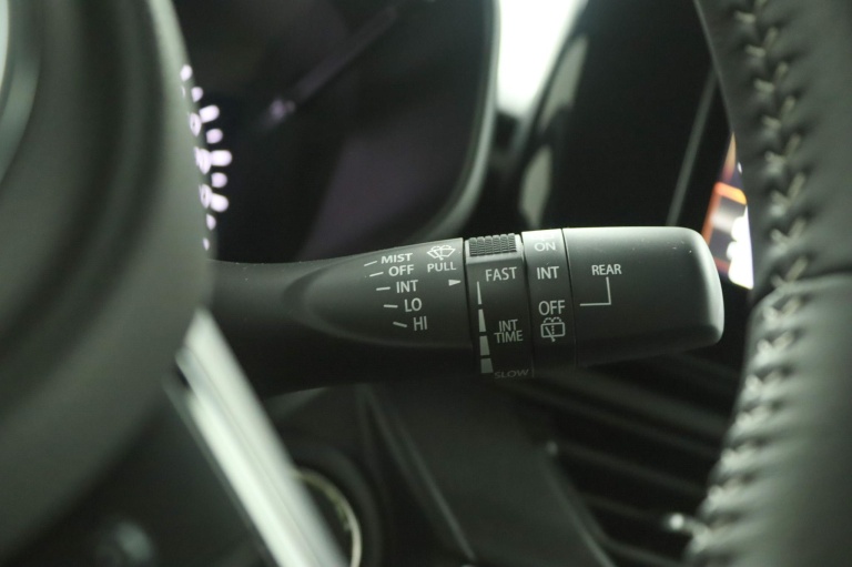 Suzuki Swift - 1.2 Style Smart Hybrid 30