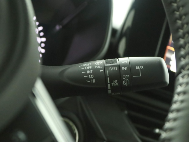 Suzuki Swift - 1.2 Style Smart Hybrid