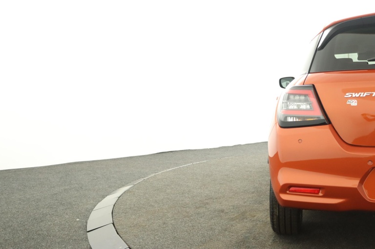 Suzuki Swift - 1.2 Style Smart Hybrid 39