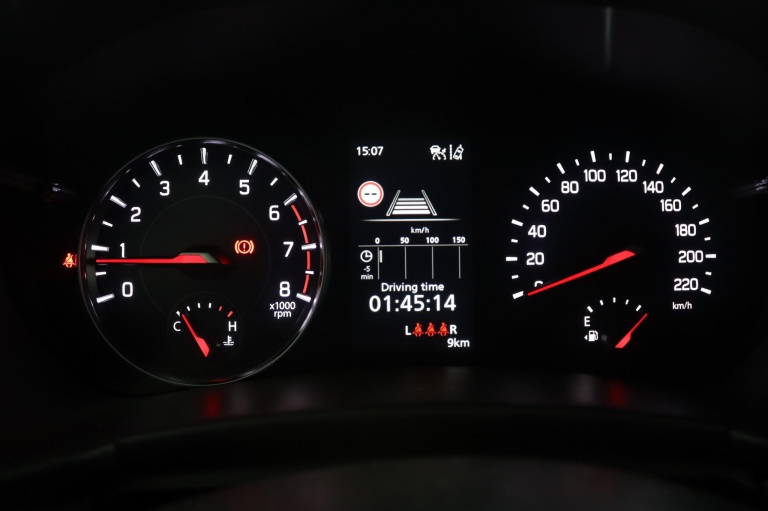 Suzuki Swift - 1.2 Style Smart Hybrid 47