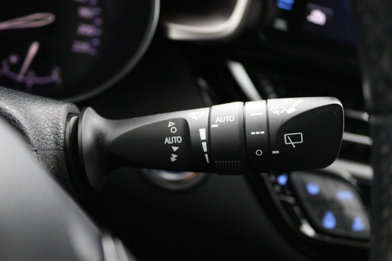 Toyota C-HR - 1.8 Hybrid Style Ultimate 31