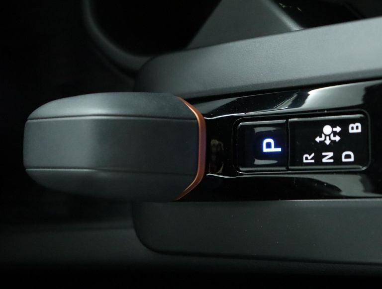 Toyota C-HR - 1.8 Hybrid 140 Business Plus 27