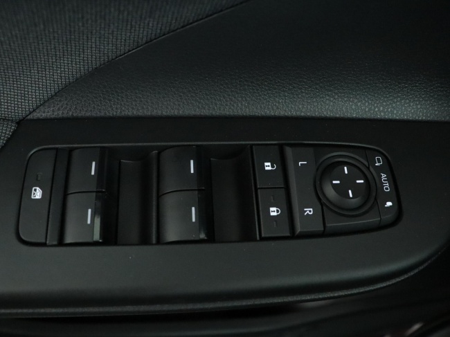 Toyota C-HR - 1.8 Hybrid 140 Business Plus