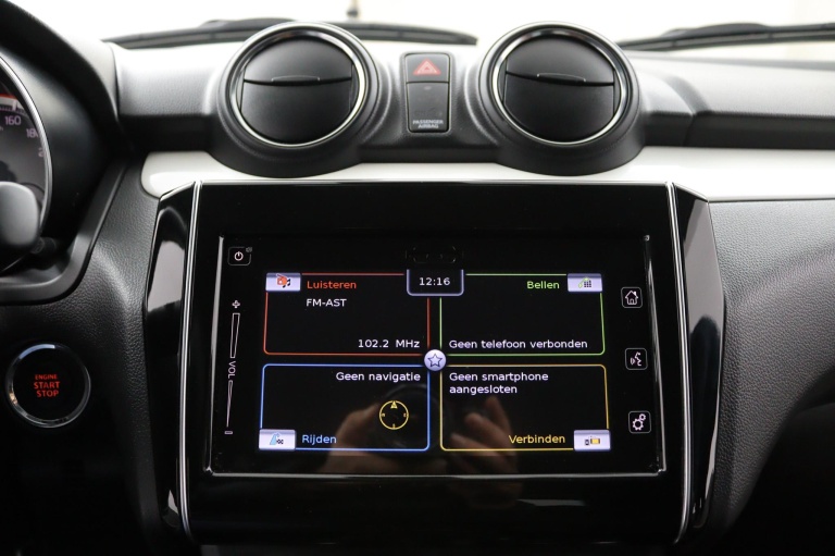 Suzuki Swift - 1.0 Stijl Smart Hybrid 14