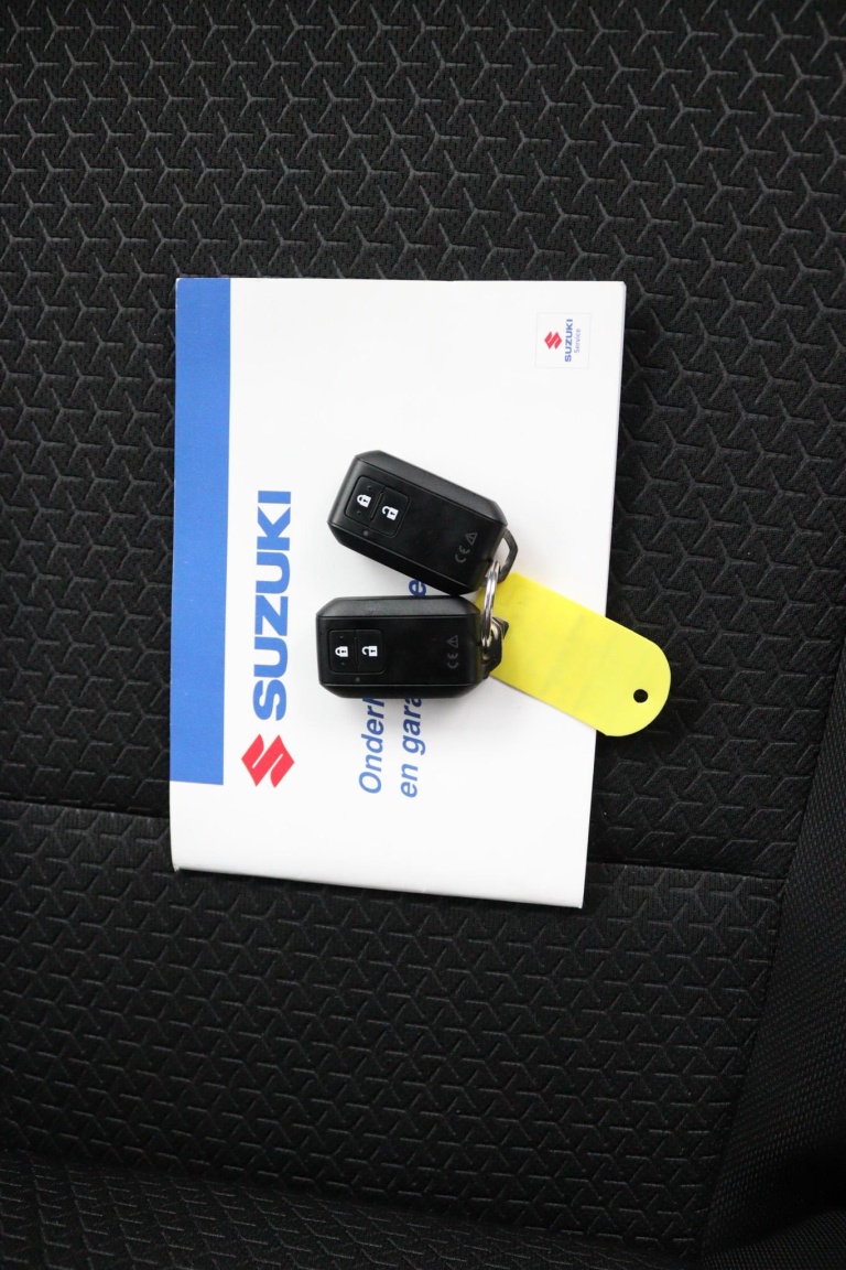 Suzuki Swift - 1.0 Stijl Smart Hybrid 24