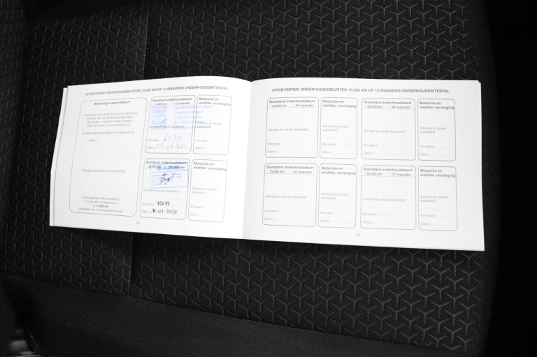 Suzuki Swift - 1.0 Stijl Smart Hybrid 26