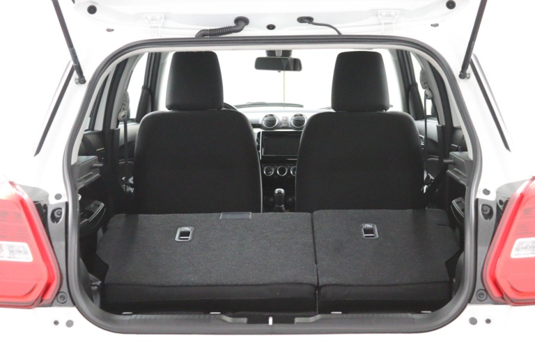 Suzuki Swift - 1.0 Stijl Smart Hybrid 33