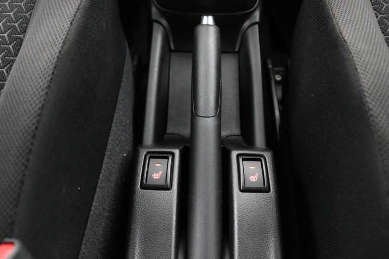 Suzuki Swift - 1.0 Stijl Smart Hybrid 35