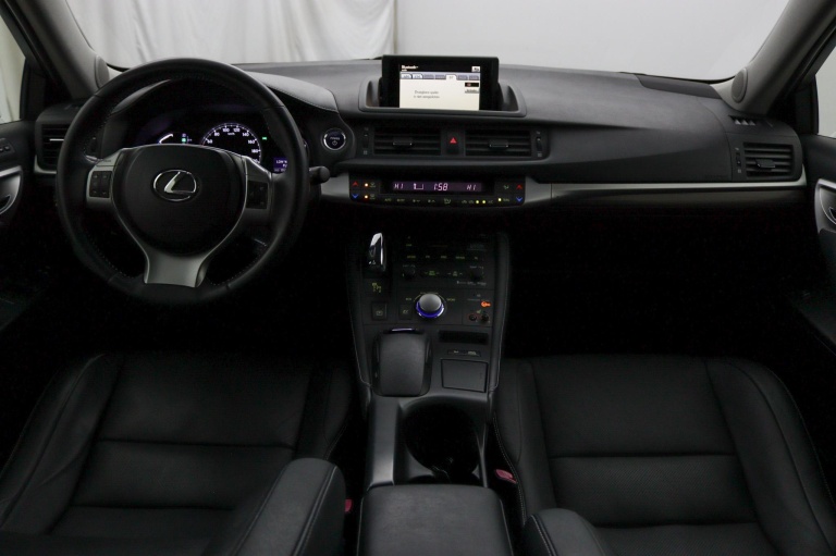 Lexus CT - 200h Luxury Line 4
