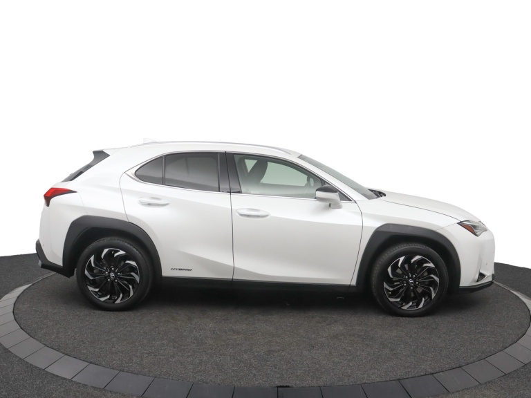 Lexus UX - 250h Luxury Line 13