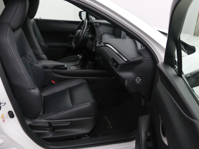 Lexus UX - 250h Luxury Line