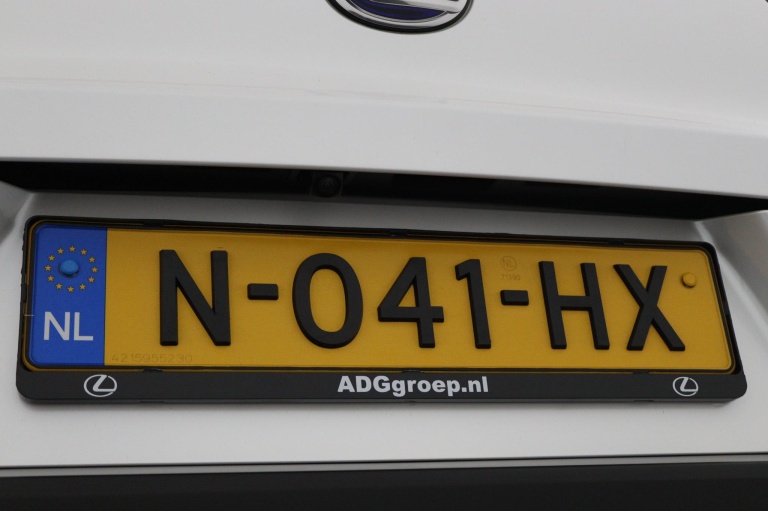 Lexus UX - 250h Luxury Line 37