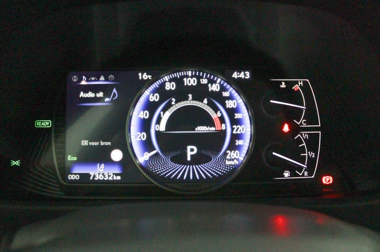 Lexus UX - 250h Luxury Line 6