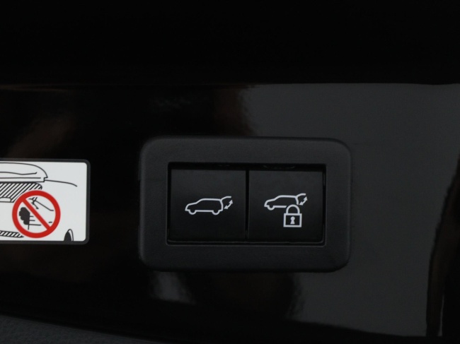 Toyota C-HR - 2.0 Hybrid 200 Première Edition