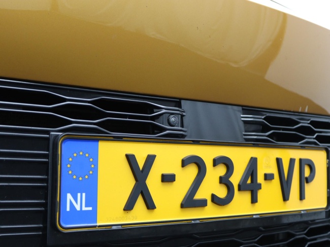 Toyota C-HR - 2.0 Hybrid 200 Première Edition