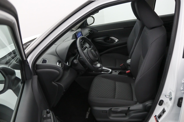 Toyota Yaris Cross - 1.5 Hybrid 115 17