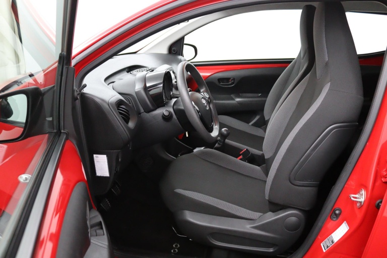 Toyota Aygo - 1.0 VVT-i x-fun 10