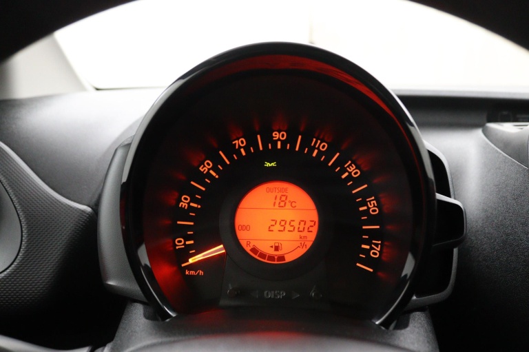 Toyota Aygo - 1.0 VVT-i x-fun 15
