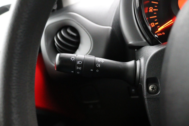 Toyota Aygo - 1.0 VVT-i x-fun 18
