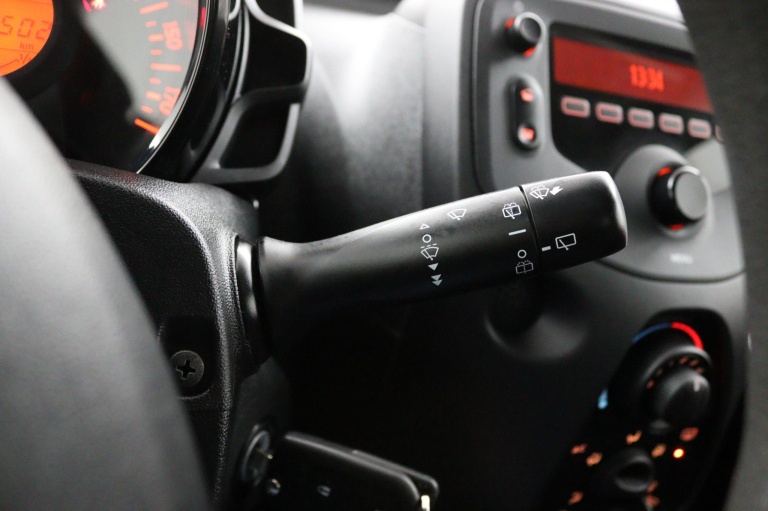 Toyota Aygo - 1.0 VVT-i x-fun 19