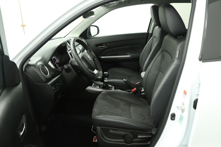 Suzuki Vitara - 1.4 Boosterjet Style Smart Hybrid 17
