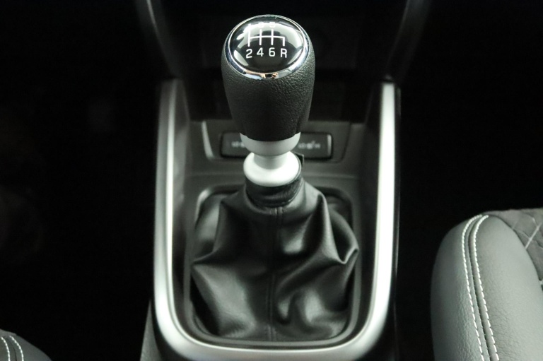 Suzuki Vitara - 1.4 Boosterjet Style Smart Hybrid 27