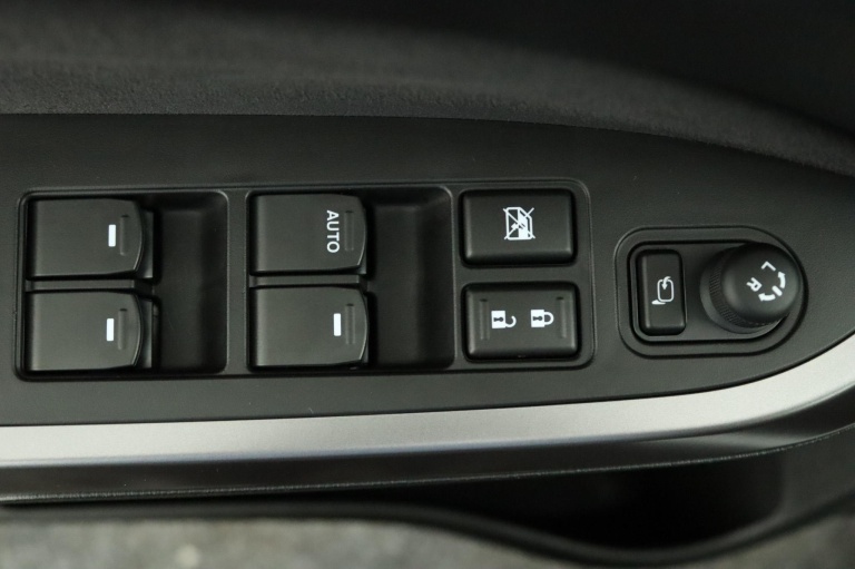 Suzuki Vitara - 1.4 Boosterjet Style Smart Hybrid 29