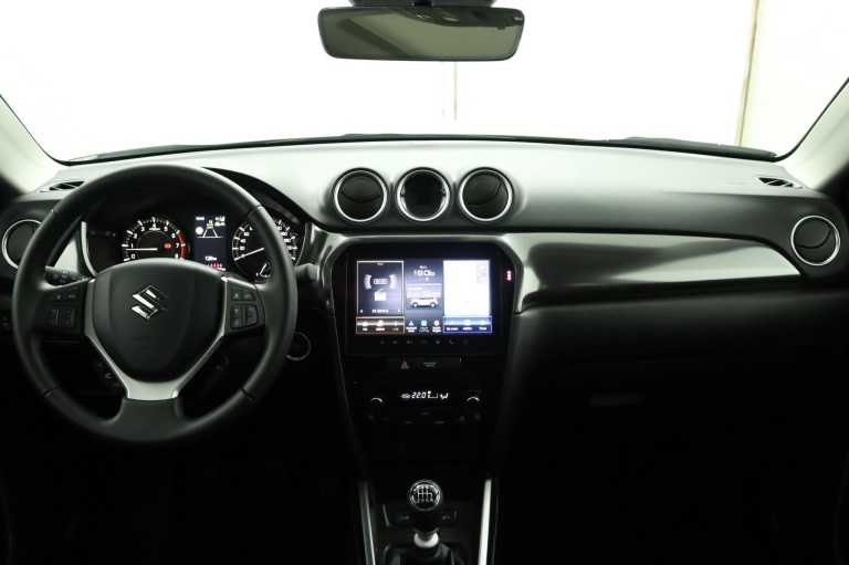 Suzuki Vitara - 1.4 Boosterjet Style Smart Hybrid 52