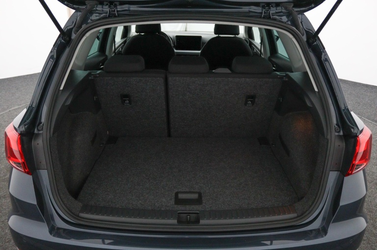 SEAT Arona - 1.0 TSI Style Business Intense 29