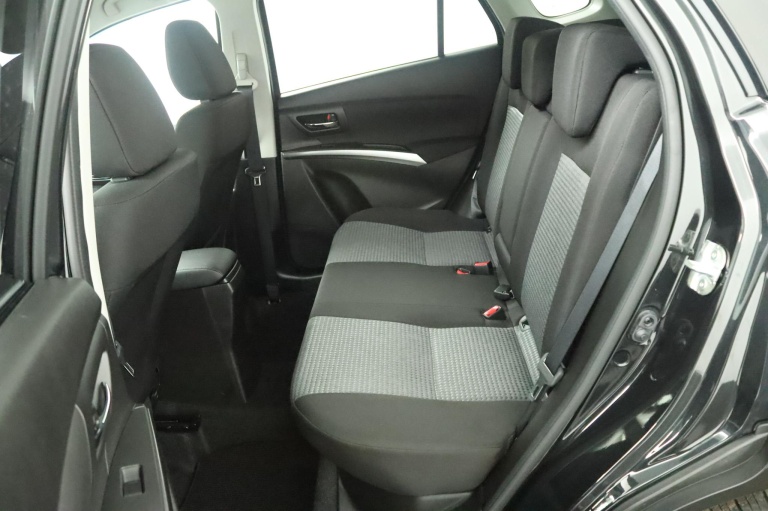 Suzuki S-Cross - 1.5 Hybrid Select 18