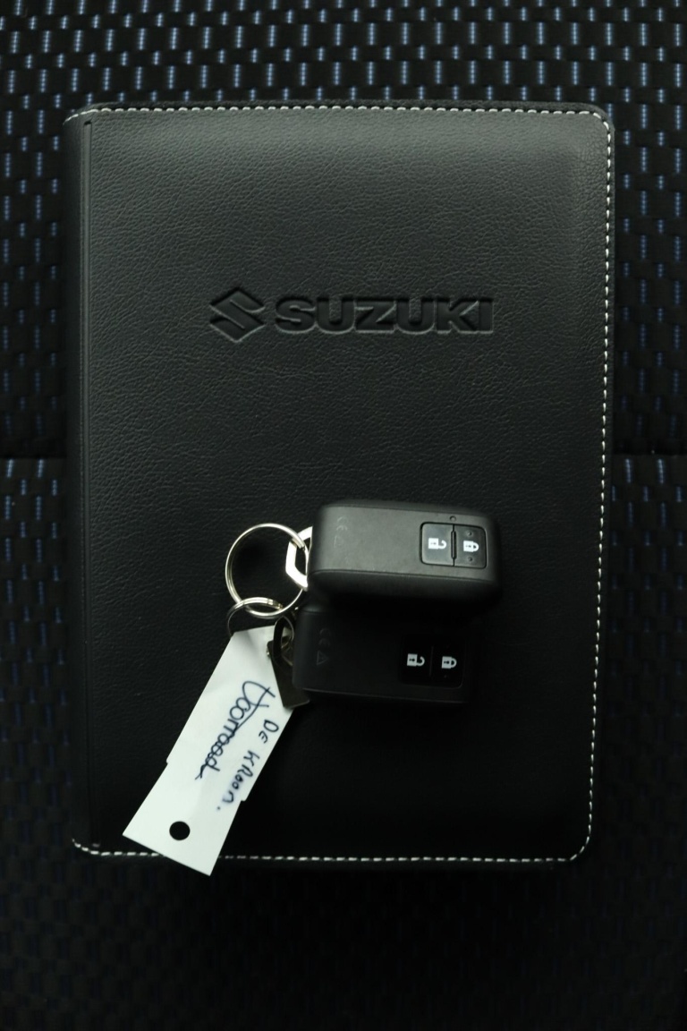 Suzuki Ignis - 1.2 Smart Hybrid Style 11