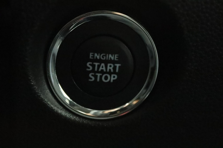 Suzuki Ignis - 1.2 Smart Hybrid Style 48