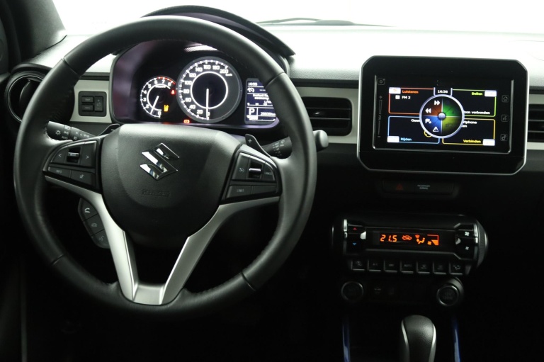 Suzuki Ignis - 1.2 Smart Hybrid Style 63