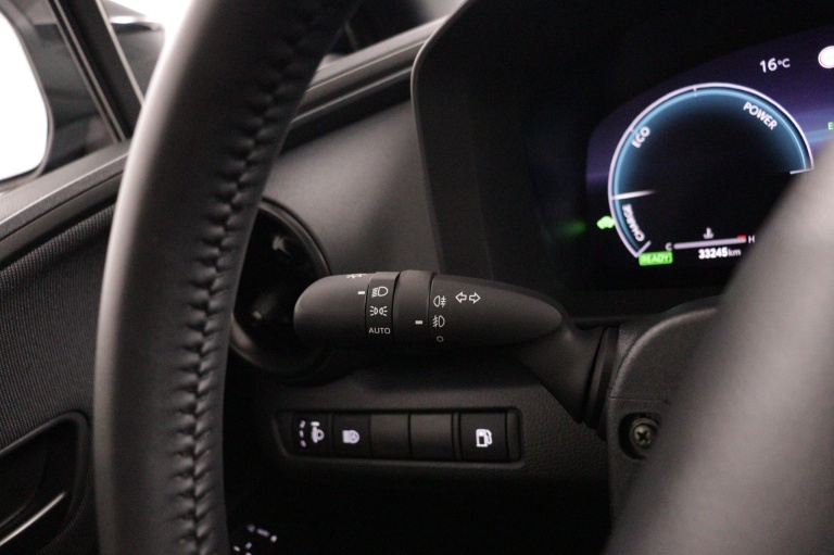Toyota C-HR - 1.8 Hybrid 140 Dynamic 30