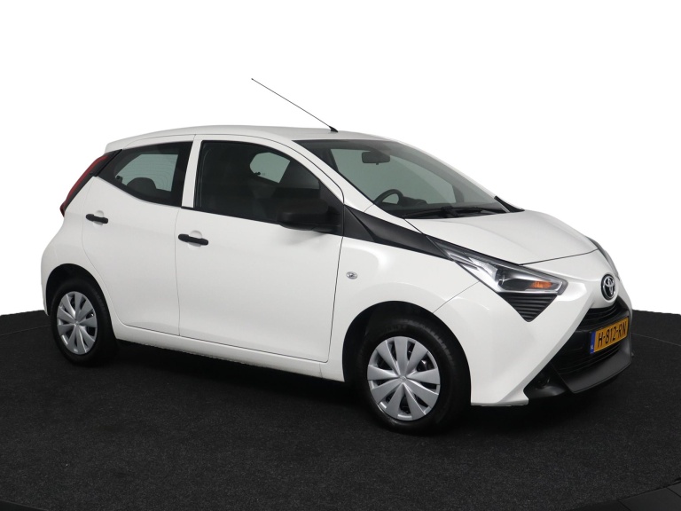 Toyota Aygo - 1.0 VVT-i x-fun 13