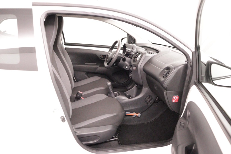Toyota Aygo - 1.0 VVT-i x-fun 21