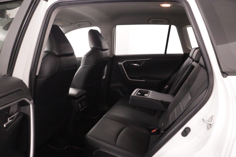 Toyota RAV4 - 2.5 Hybrid Style 18