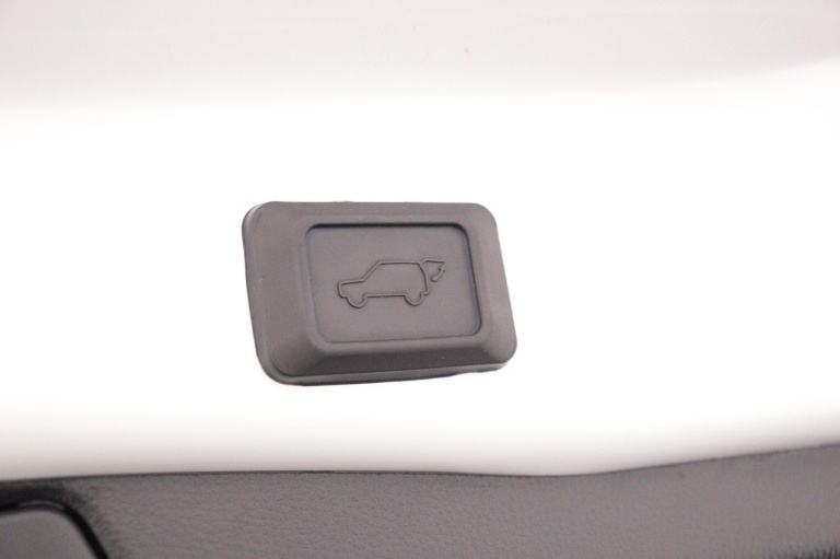 Toyota RAV4 - 2.5 Hybrid Style 36